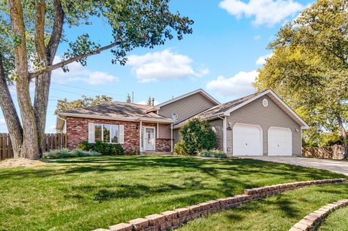 10737 Gleneagle Pl, Saint John, IN, 46373-9793 | Card Image