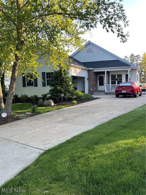 8471 Waterside Dr, Northfield, OH, 44067-3214 | Card Image