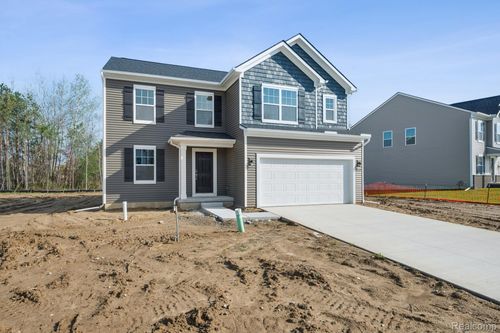 4221 Cedar Ln, Grand Blanc, MI, 48439-3452 | Card Image
