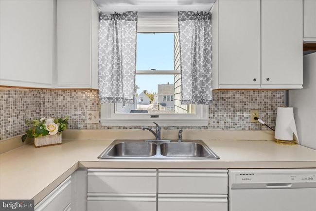 UNIT-106 - 109 Caroline St, Condo with 1 bedrooms, 1 bathrooms and null parking in OCEAN CITY MD | Image 16
