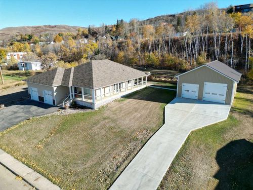 11111 99 St, Peace River, AB, T8S1L7 | Card Image