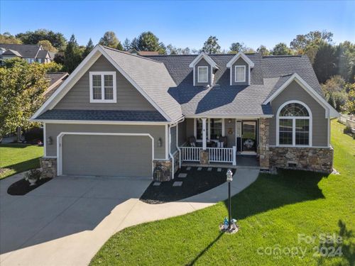 157 Whistlewood Lane, Hendersonville, NC, 28739 | Card Image