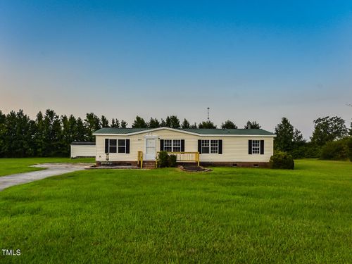 3807 Leland Dr, Ayden, NC, 28513-8614 | Card Image