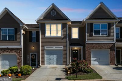 6309 Shoreview Circle, Townhouse with 2 bedrooms, 2 bathrooms and null parking in Flowery Branch GA | Image 2