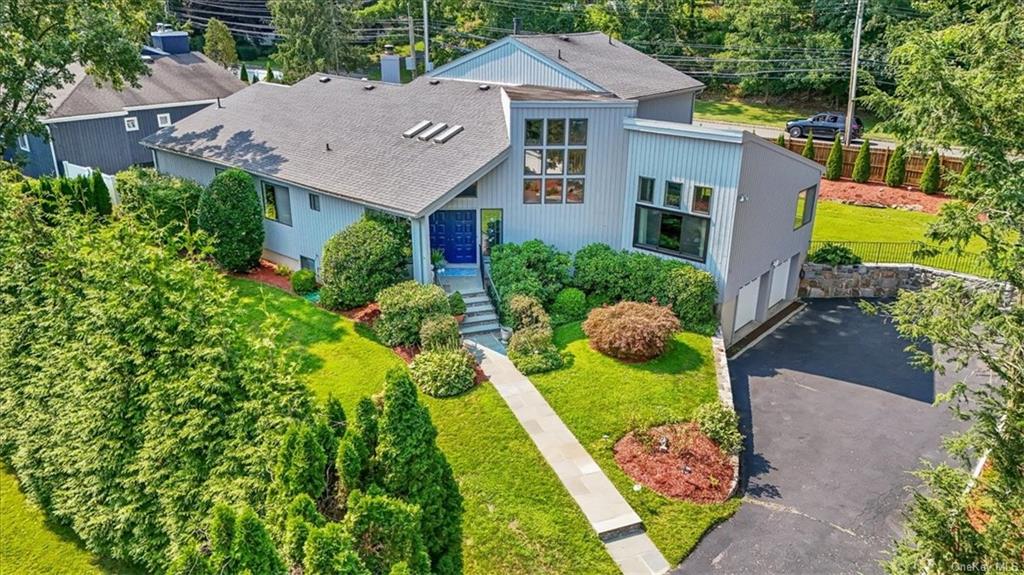 Carriage Way, White Plains, NY 10605