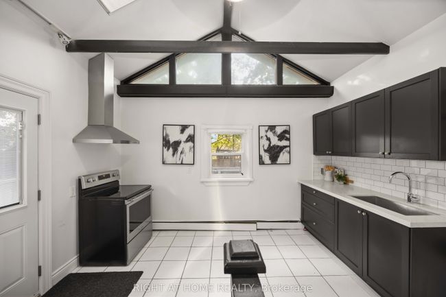 285 Olive Ave, House other with 3 bedrooms, 2 bathrooms and 3 parking in Oshawa ON | Image 24