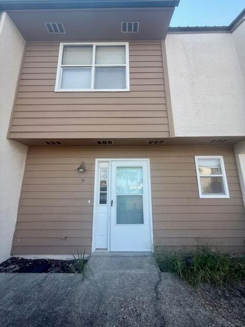 9-220 Angler Ave, Fort Walton Beach, FL, 32548-6257 | Card Image