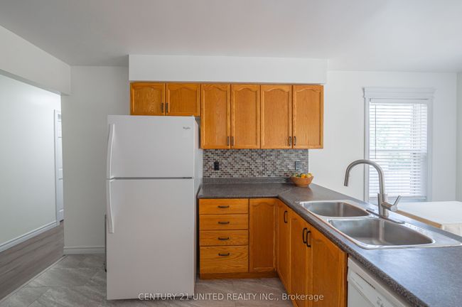 2509 Marsdale Dr, House other with 4 bedrooms, 2 bathrooms and 2 parking in Peterborough ON | Image 10