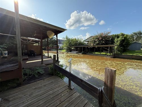 8998 Gladewood St, Willis, TX, 77318-7262 | Card Image