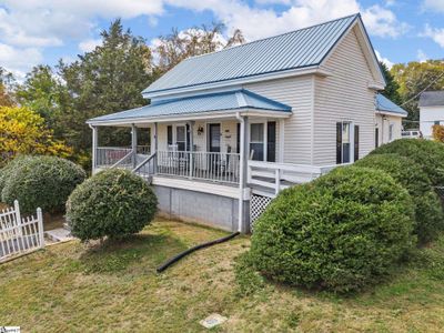 4 Courtney Street, House other with 3 bedrooms, 2 bathrooms and null parking in Pelzer SC | Image 3