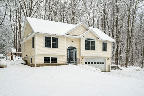 19 Havlina Lane, Sanford, ME, 04073 | Card Image