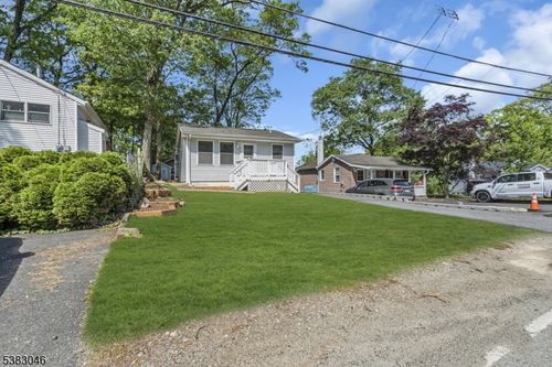 406 Brooklyn Mountain Rd, Hopatcong, NJ, 07843-1276 | Card Image