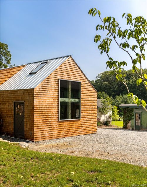 310 Mt Holly Rd, Katonah, NY, 10536-3546 | Card Image