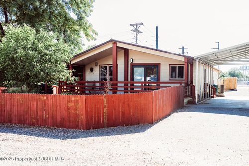 560 Mccormick School Rd, Farmington, NM, 87401-7184 | Card Image