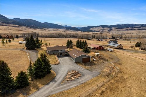 1080 Upper Tom Burke Rd, Gallatin Gateway, MT, 59730-9716 | Card Image