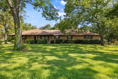 5616 Stonecreek Dr, Durant, OK, 74701-7757 | Card Image