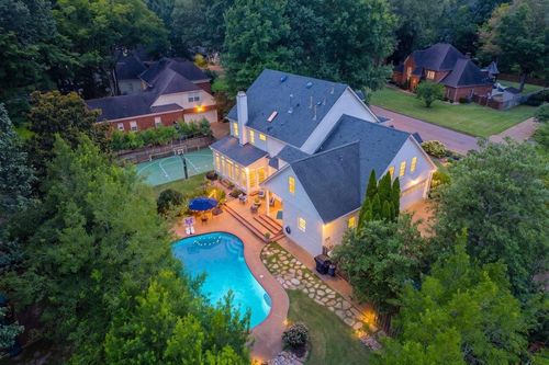 2102 Dogwood Estates Cv, Germantown, TN, 38139-5620 | Card Image