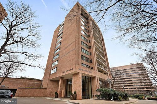 515s-1805 Crystal Dr, ARLINGTON, VA, 22202-4405 | Card Image