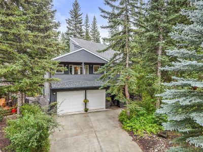 3 Spring Creek Cres, House detached with 4 bedrooms, 2 bathrooms and 4 parking in Canmore AB | Image 1