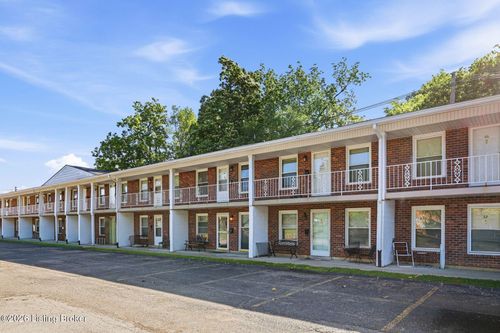 44-4501 S 6th St, Louisville, KY, 40214-1447 | Card Image