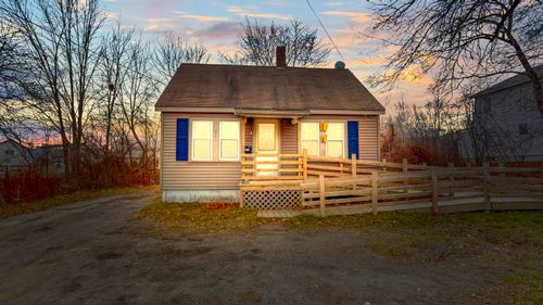 939 Sabattus Street, Lewiston, ME, 04240 | Card Image