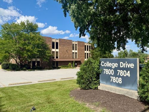 7800 W College Dr, Palos Heights, IL, 60463-1007 | Card Image