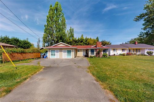 1382 Mckenzie Ave, Victoria, BC, V8P2M2 | Card Image