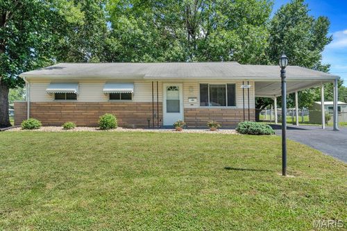 2460 6th Ln, Florissant, MO, 63031-1838 | Card Image