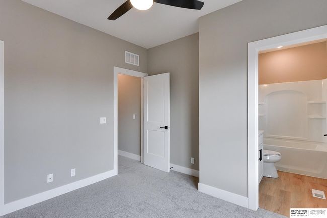 1917 Dahlman Rows Plz, Townhouse with 2 bedrooms, 3 bathrooms and 2 parking in Omaha NE | Image 25