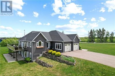 8 Island View Lane, House other with 3 bedrooms, 3 bathrooms and null parking in Main River NB | Image 2