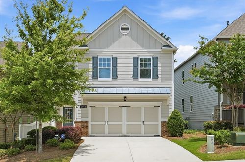 6464 Crosscreek Ln, Flowery Branch, GA, 30542-5299 | Card Image