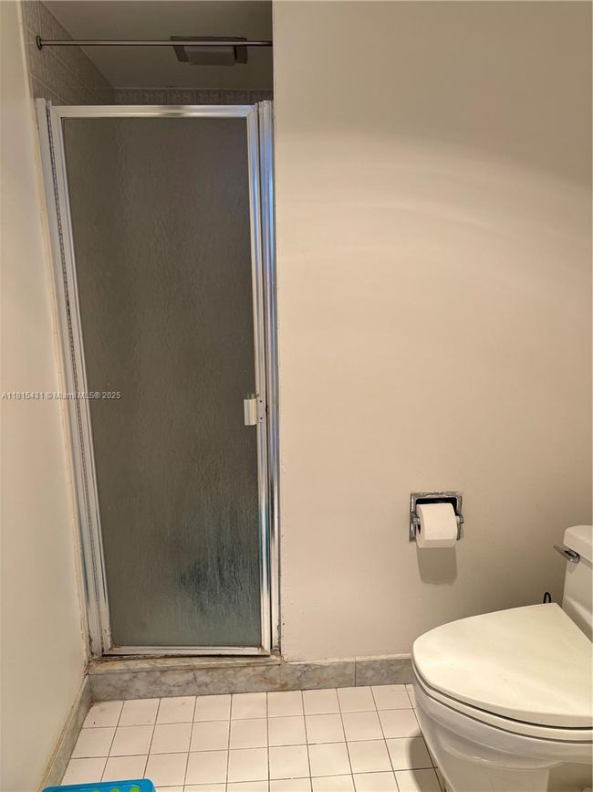 APT-11I - 1865 S Ocean Dr, Condo with 1 bedrooms, 2 bathrooms and null parking in Hallandale Beach FL | Image 4