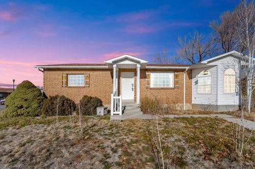 951 Southcrest Cir, Midvale, UT, 84047 | Card Image
