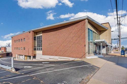 8301 Gravois Rd, Saint Louis, MO, 63123-4726 | Card Image