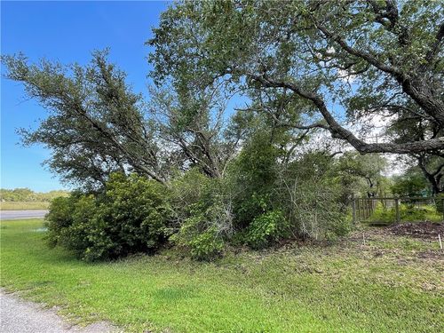 1901 Mallard Dr, Rockport, TX, 78382-6355 | Card Image