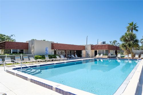 apt-201-61 Woodland Dr, VERO BEACH, FL, 32962-3769 | Card Image