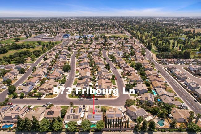 573 Fribourg Ln, House other with 3 bedrooms, 2 bathrooms and null parking in Manteca CA | Image 51