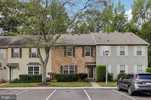 329 Gwynedd Ct, MOUNT LAUREL, NJ, 08054-3716 | Card Image