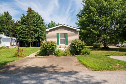 400 Jasmine Dr, Erie, PA, 16509-6623 | Card Image