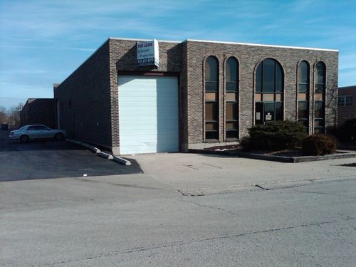 a2w-2010 Touhy Ave, Elk Grove Village, IL, 60007-5320 | Card Image