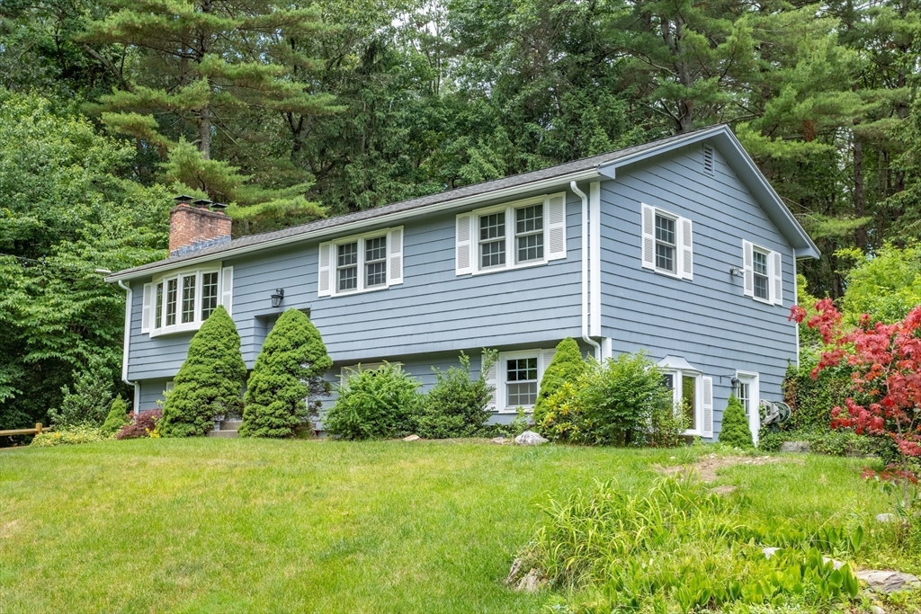 Polley Rd, Westford, MA 01886