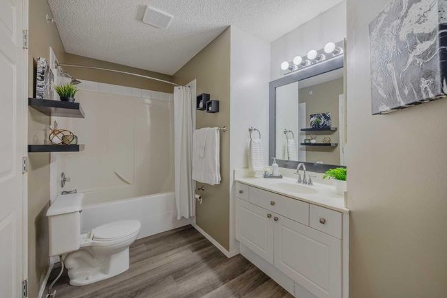 1311 - 950 Arbour Lake Rd Nw, Condo with 2 bedrooms, 1 bathrooms and 1 parking in Calgary AB | Image 15