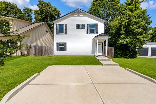 849 Queenswood, Montgomery, TX, 77316-2937 | Card Image