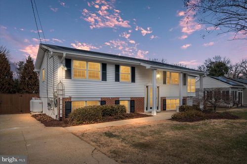 100 Carroll Dr, ANNAPOLIS, MD, 21403-3808 | Card Image