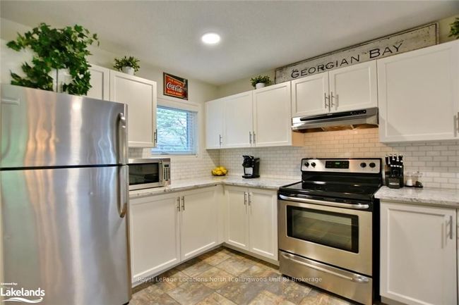 904 Cedarpointe Crt, Condo with 3 bedrooms, 2 bathrooms and 1 parking in Collingwood ON | Image 29