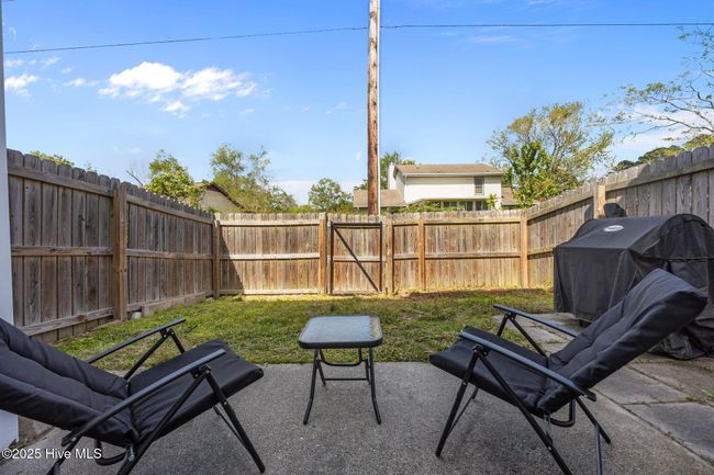 141 Apache Trl, Townhouse with 3 bedrooms, 3 bathrooms and null parking in Havelock NC | Image 22