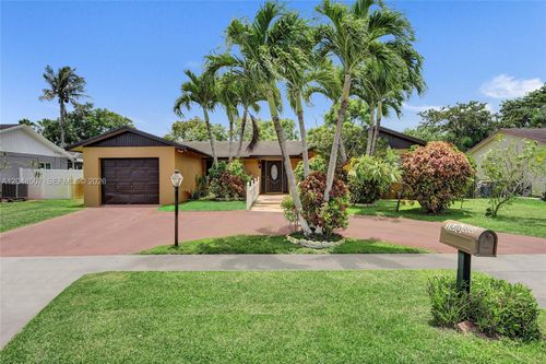 10688 Sleepy Brook Way, Boca Raton, FL, 33428-5740 | Card Image