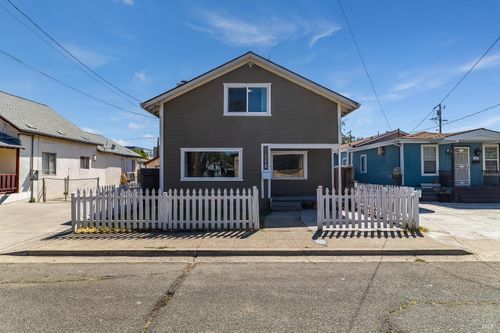 112 Glenn St, Vallejo, CA, 94590-6339 | Card Image