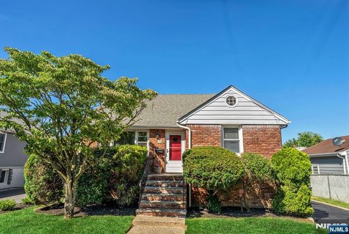 76 Coney Rd, Little Falls, NJ, 07424-1050 | Card Image