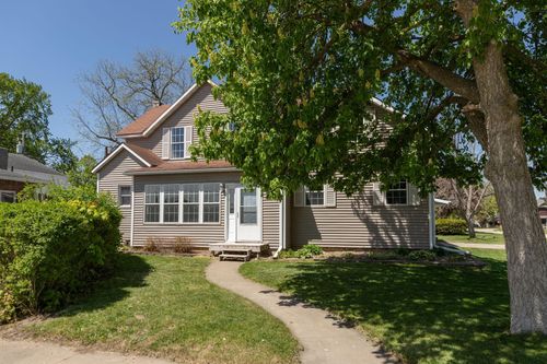 311 Center Ave S, Eyota, MN, 55934-2238 | Card Image